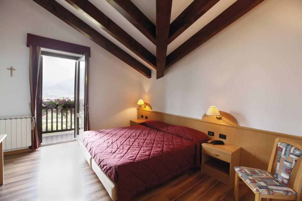 Hotel Spera Strigno Pokoj fotografie
